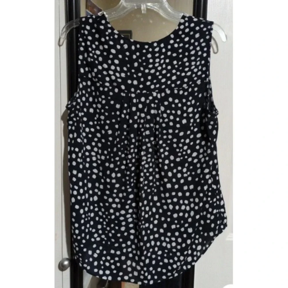 Lark & Ro Sleeveless Ruffle Blouse Womens Large Black Ivory Snow Dot Polka Dot - Picture 3 of 4